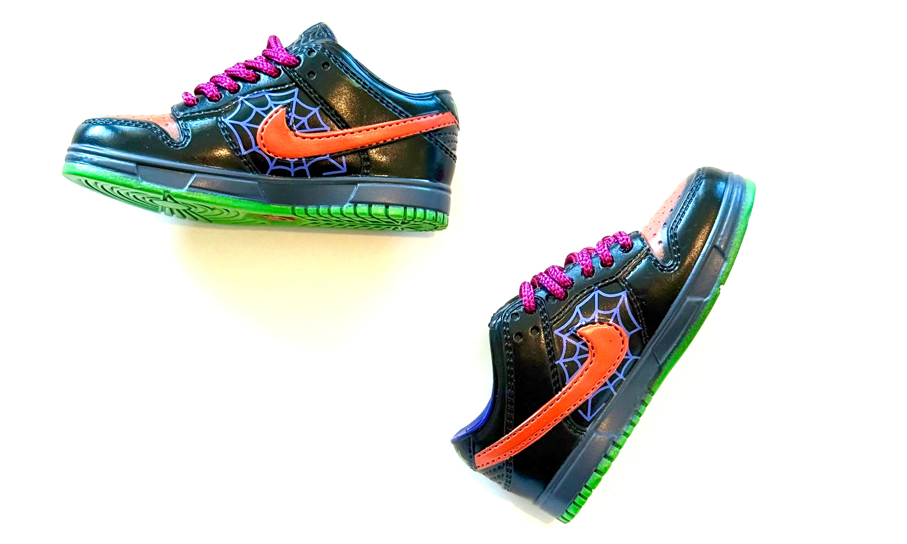 "Nike SB Dunk Low" Spider-Man Halloween