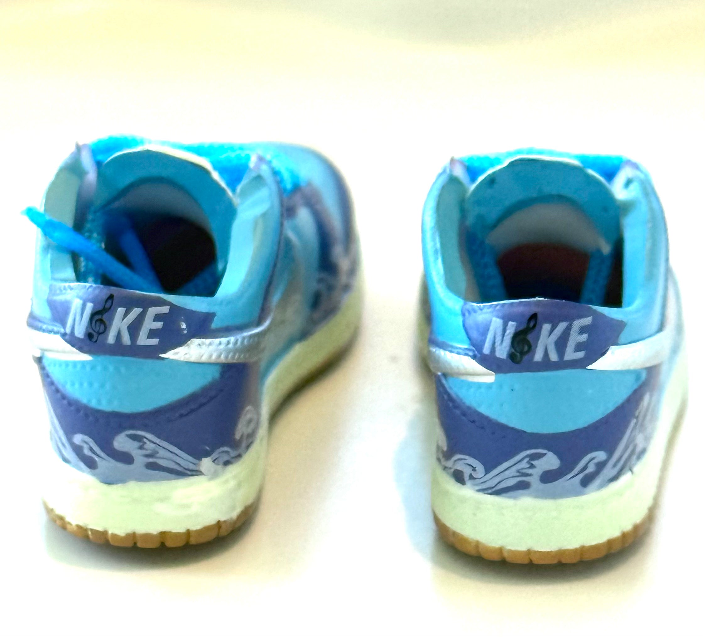 Nike "SB Dunk Low" Tiffany Blue Wave